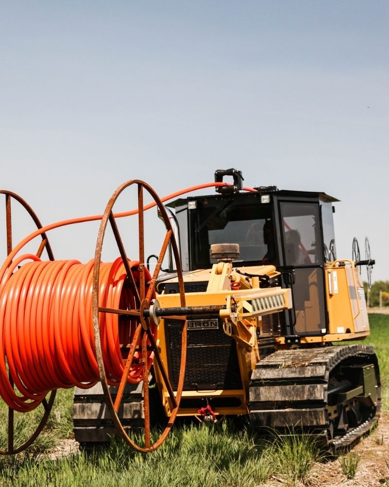 MetaLINK fiber plow laying conduit for new fiber network expansion in Payne, Ohio